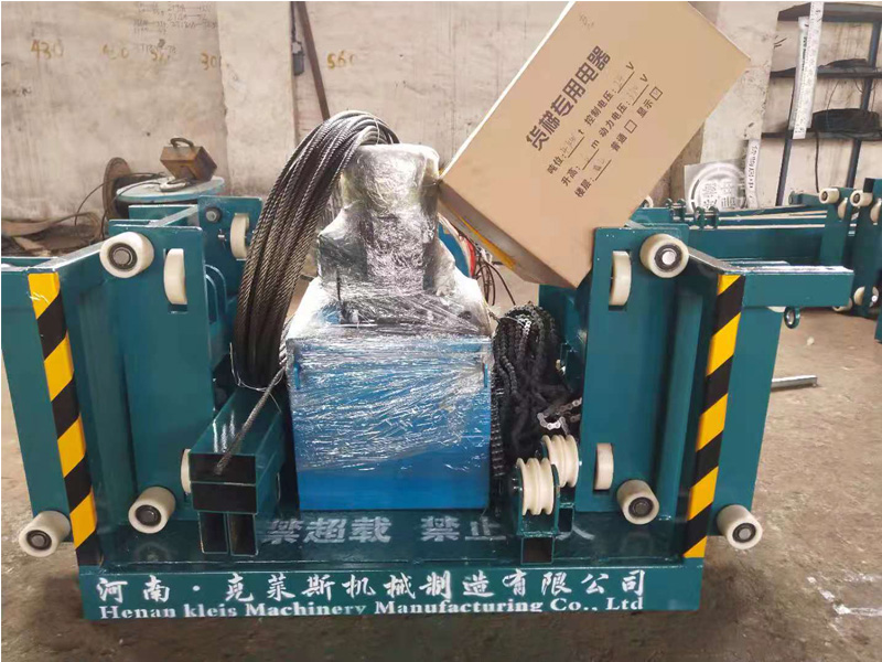 鏈條導軌式液壓升降作業平臺